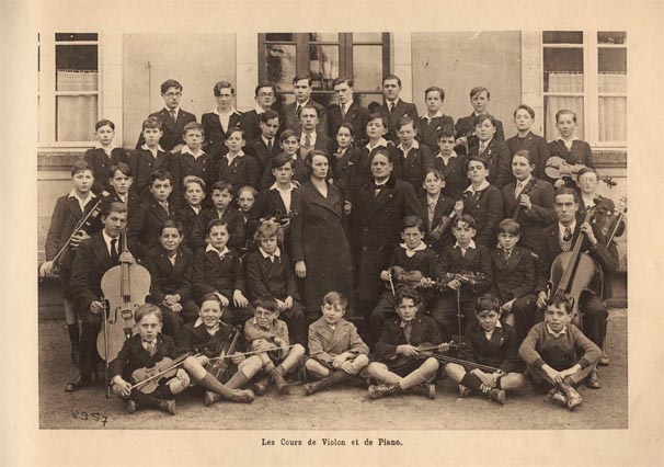 École Saint-François de Sales, à Alençon. Les cours de violon et de piano. 1933-1934